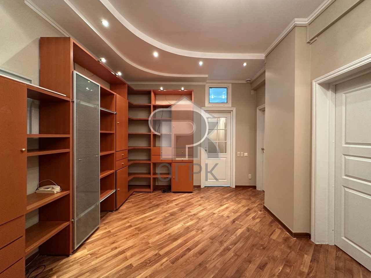 Купить 4-комнатную квартиру, №388305