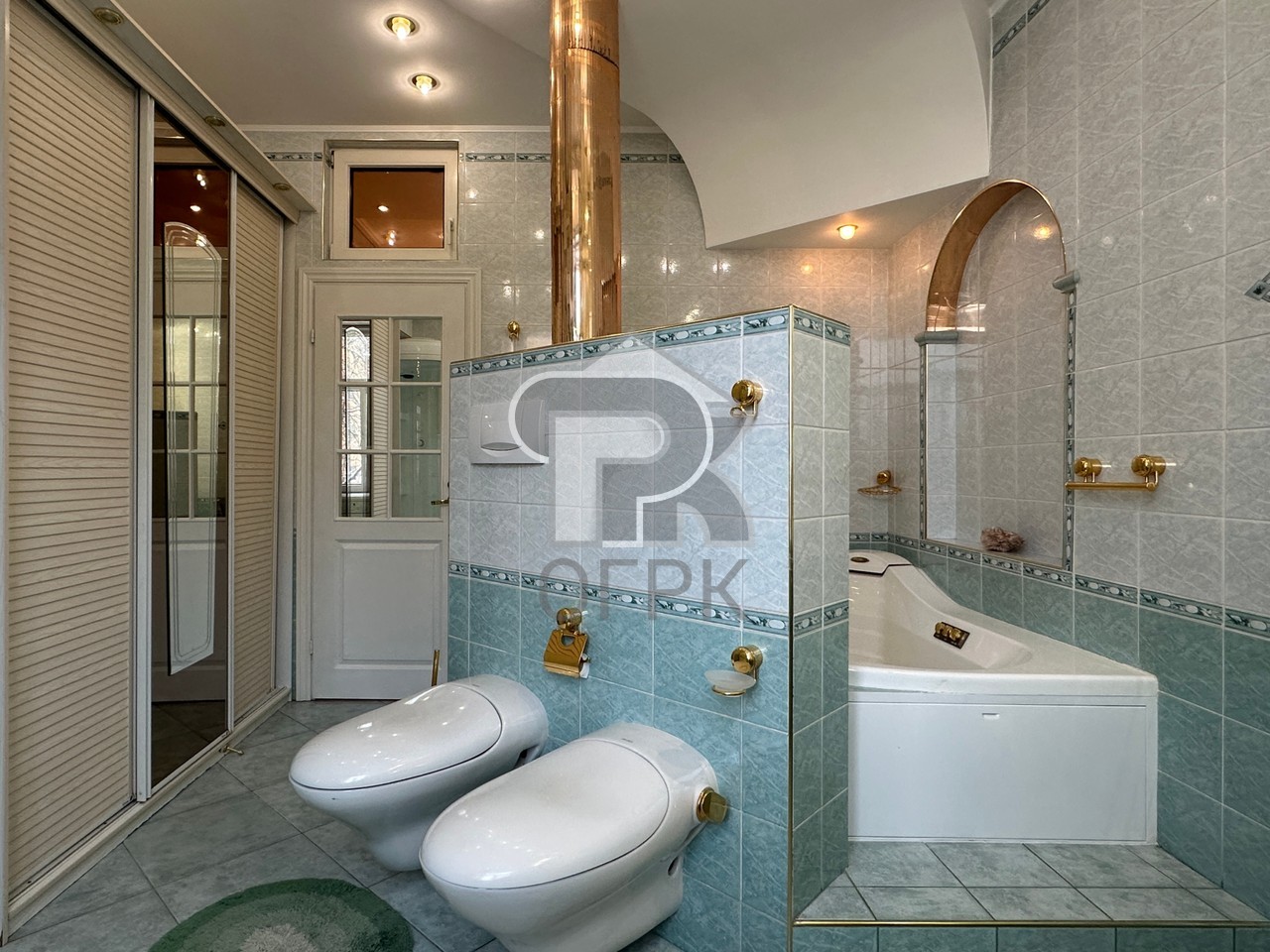 Купить 4-комнатную квартиру, №388305