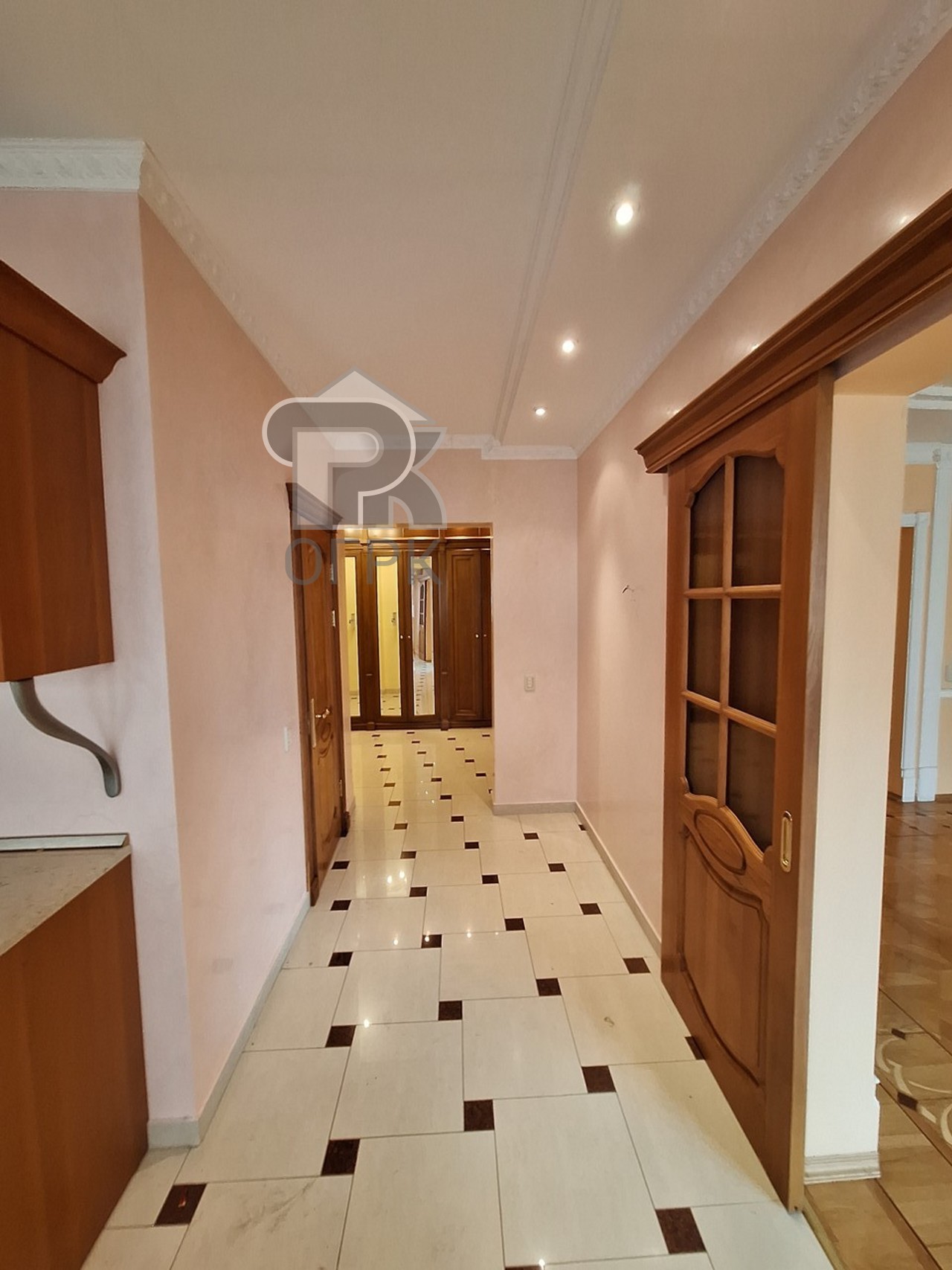 Купить 3-комнатную квартиру, №369062