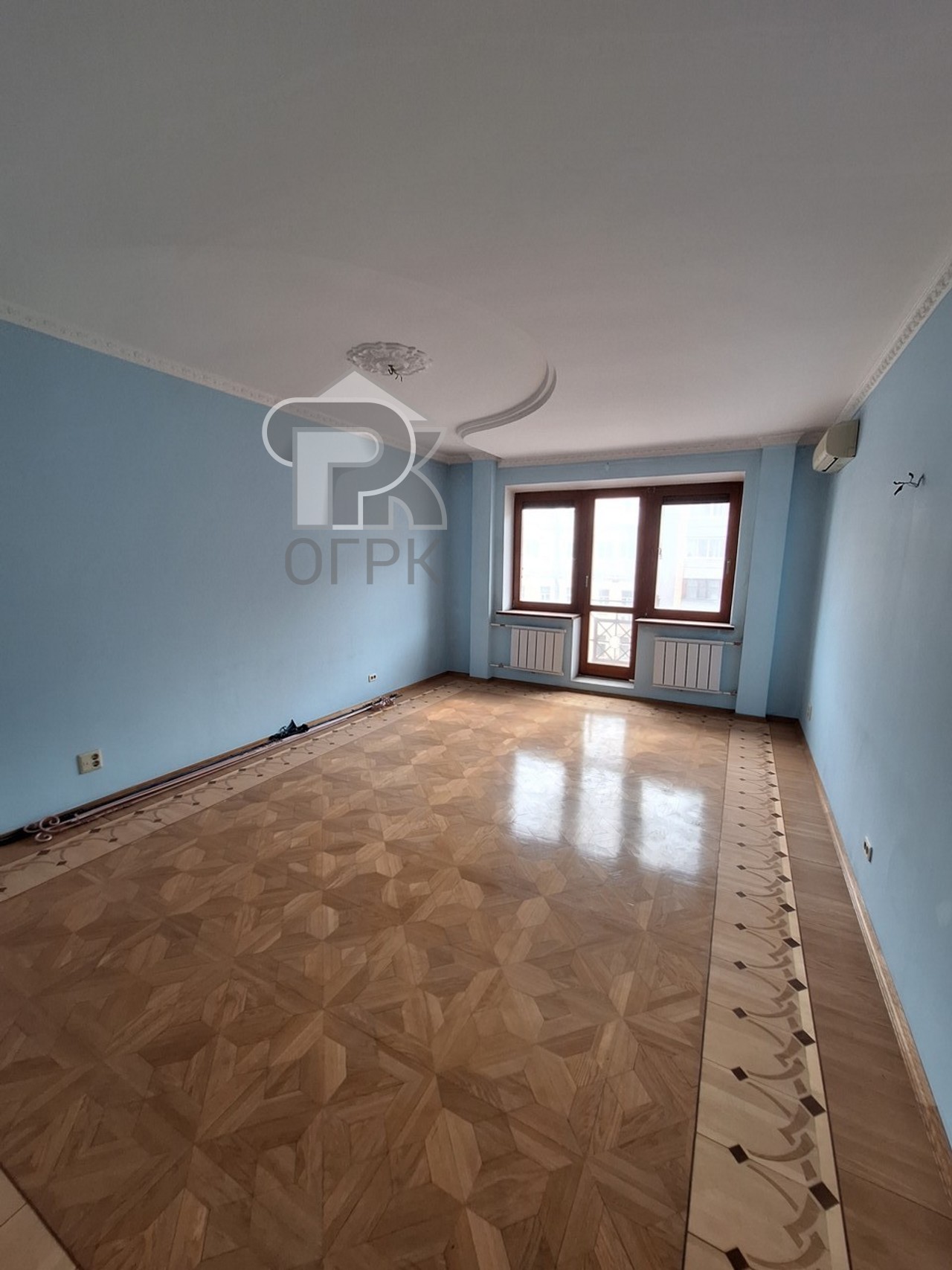 Купить 4-комнатную квартиру, №369192