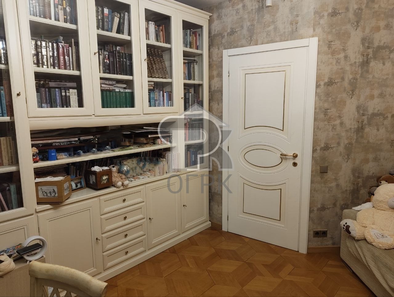 Купить 6-комнатную квартиру, №387978