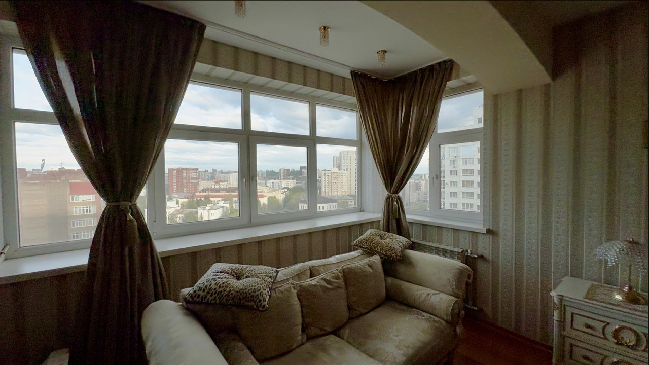 Купить 5-комнатную квартиру, №377231