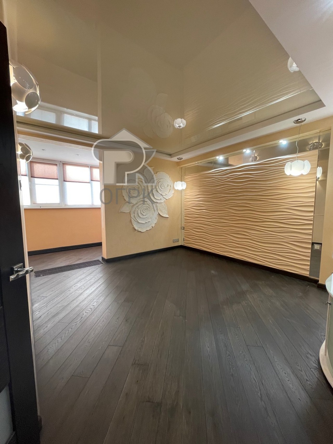 Купить 4-комнатную квартиру, №388096