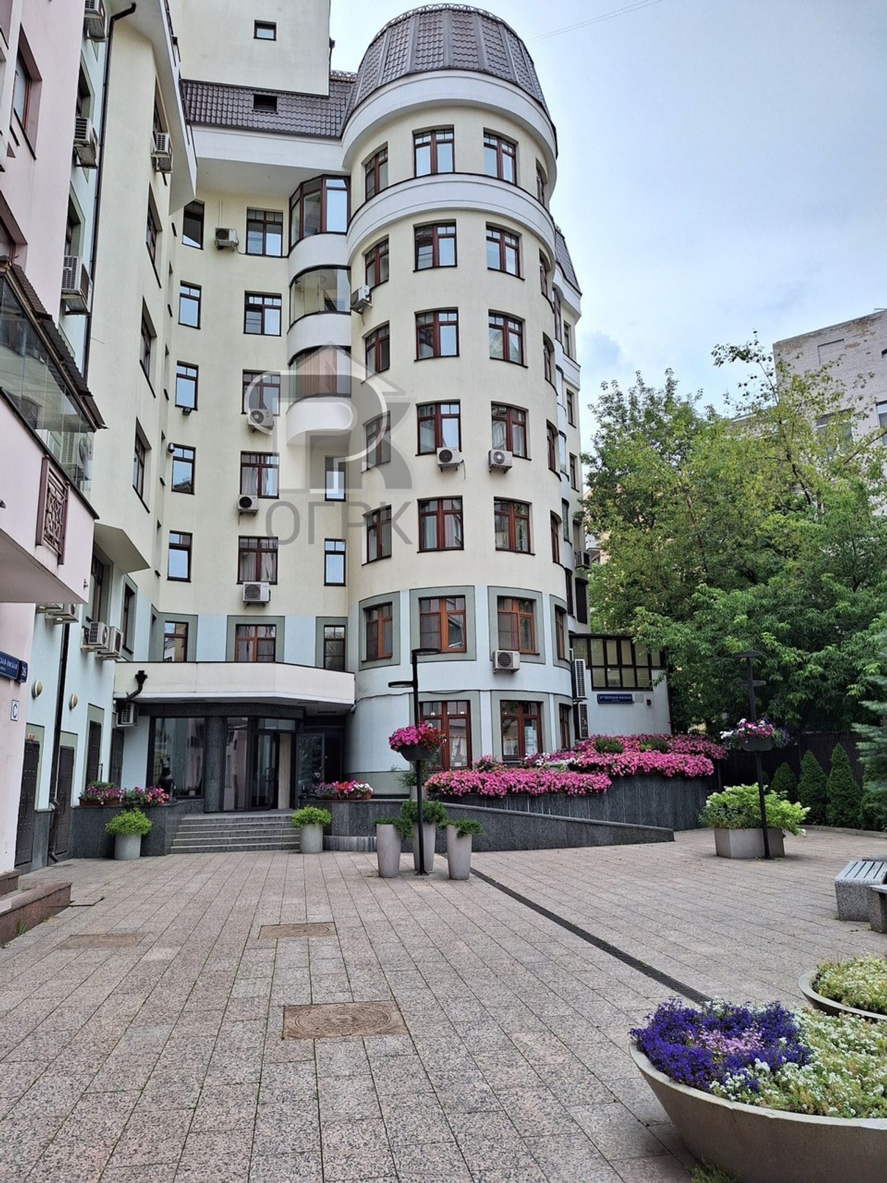 Купить 4-комнатную квартиру, №369192