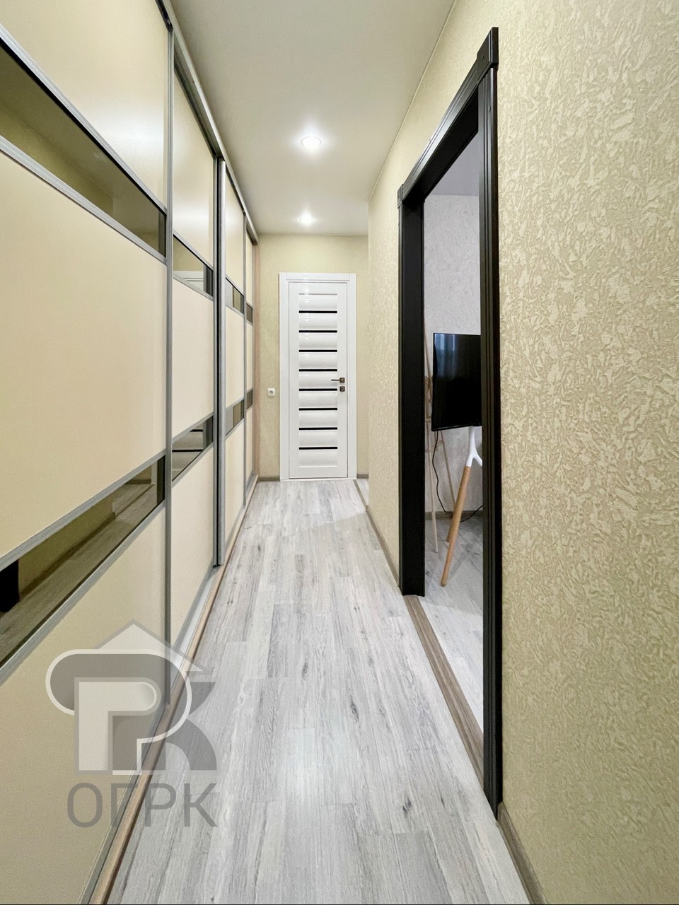 Купить 1-комнатную квартиру, №387451