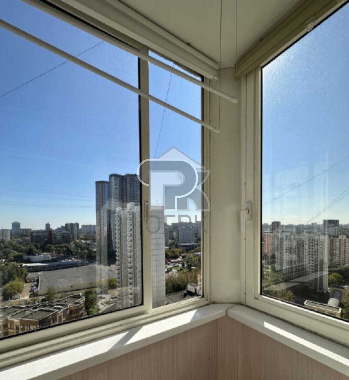 Купить 4-комнатную квартиру, №388760