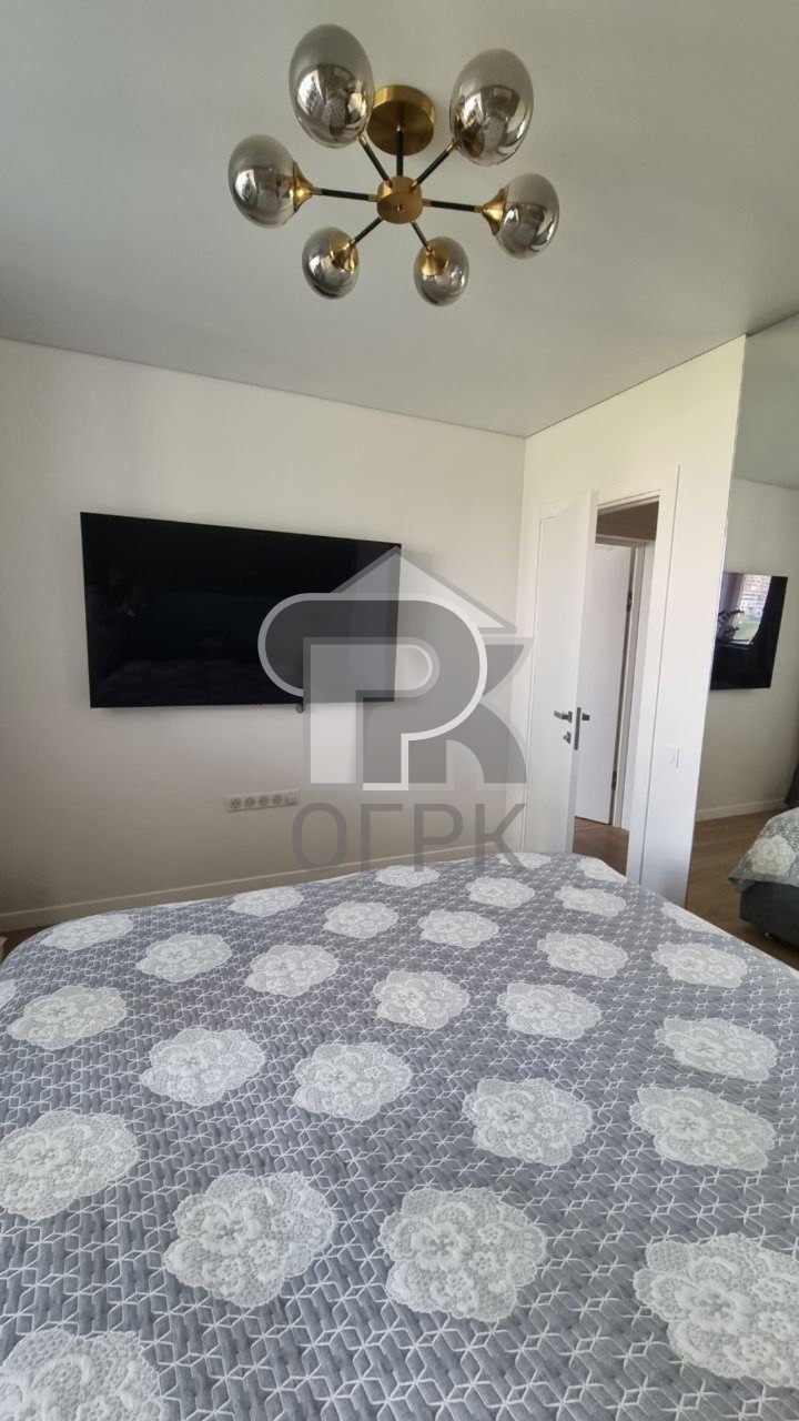 Купить 4-комнатную квартиру, №389162