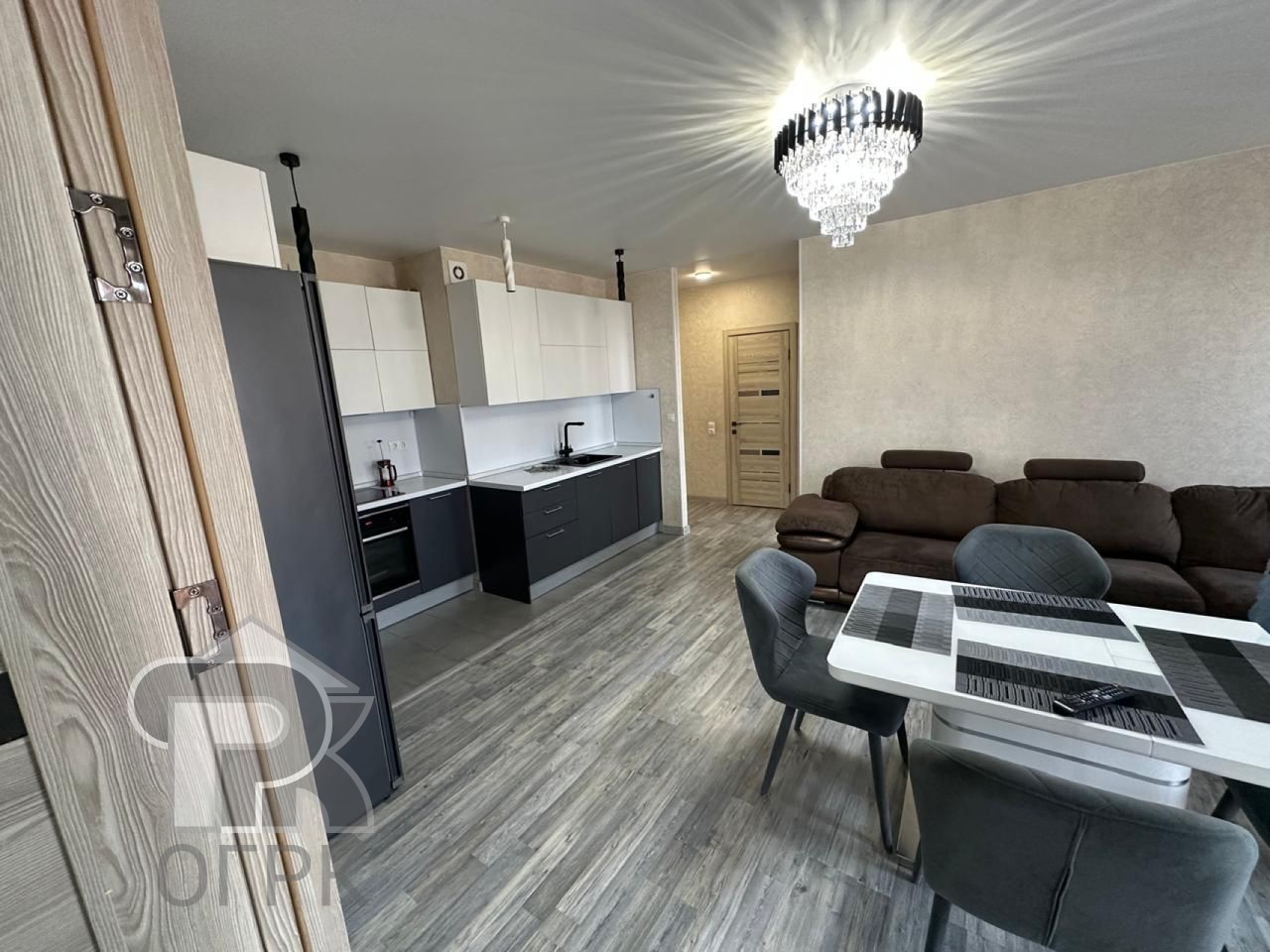 Купить 4-комнатную квартиру, №383609