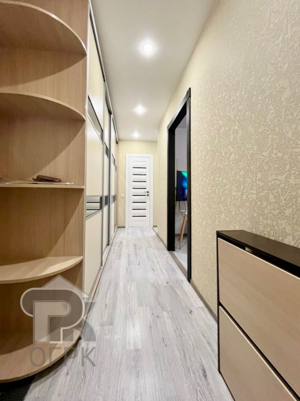 Купить 1-комнатную квартиру, №387451