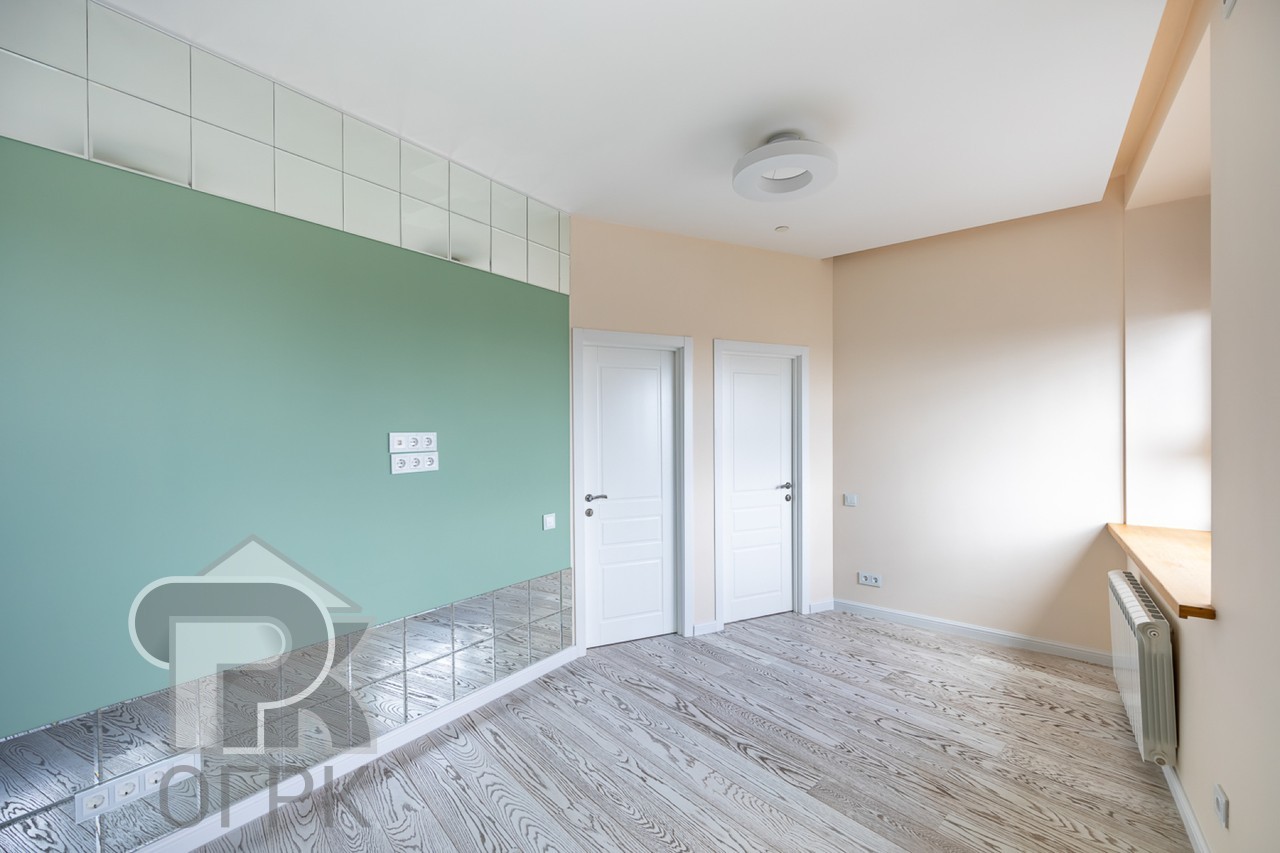 Купить 3-комнатную квартиру, №387399