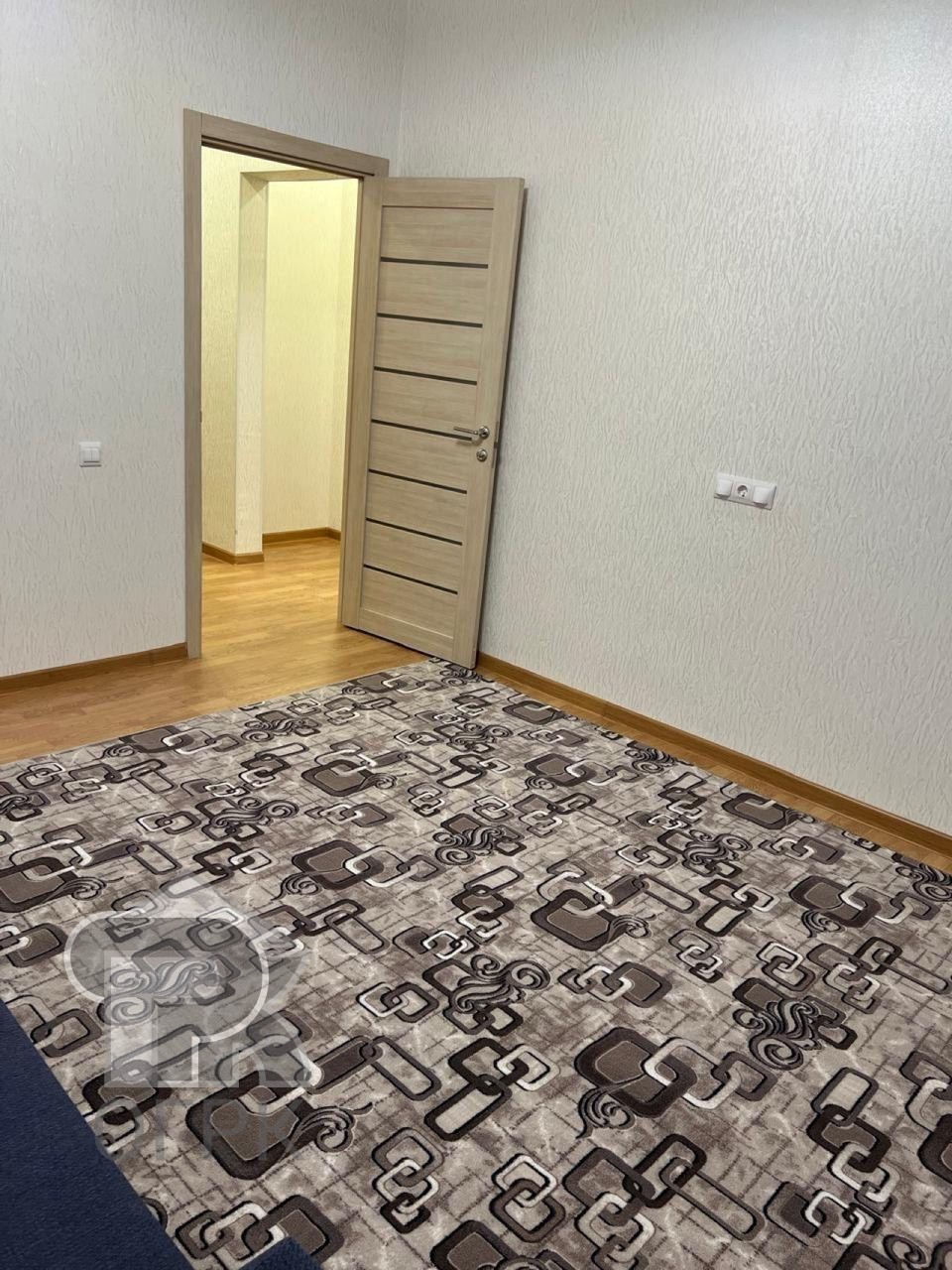 Купить 3-комнатную квартиру, №387404