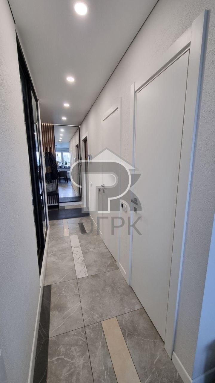 Купить 4-комнатную квартиру, №389162