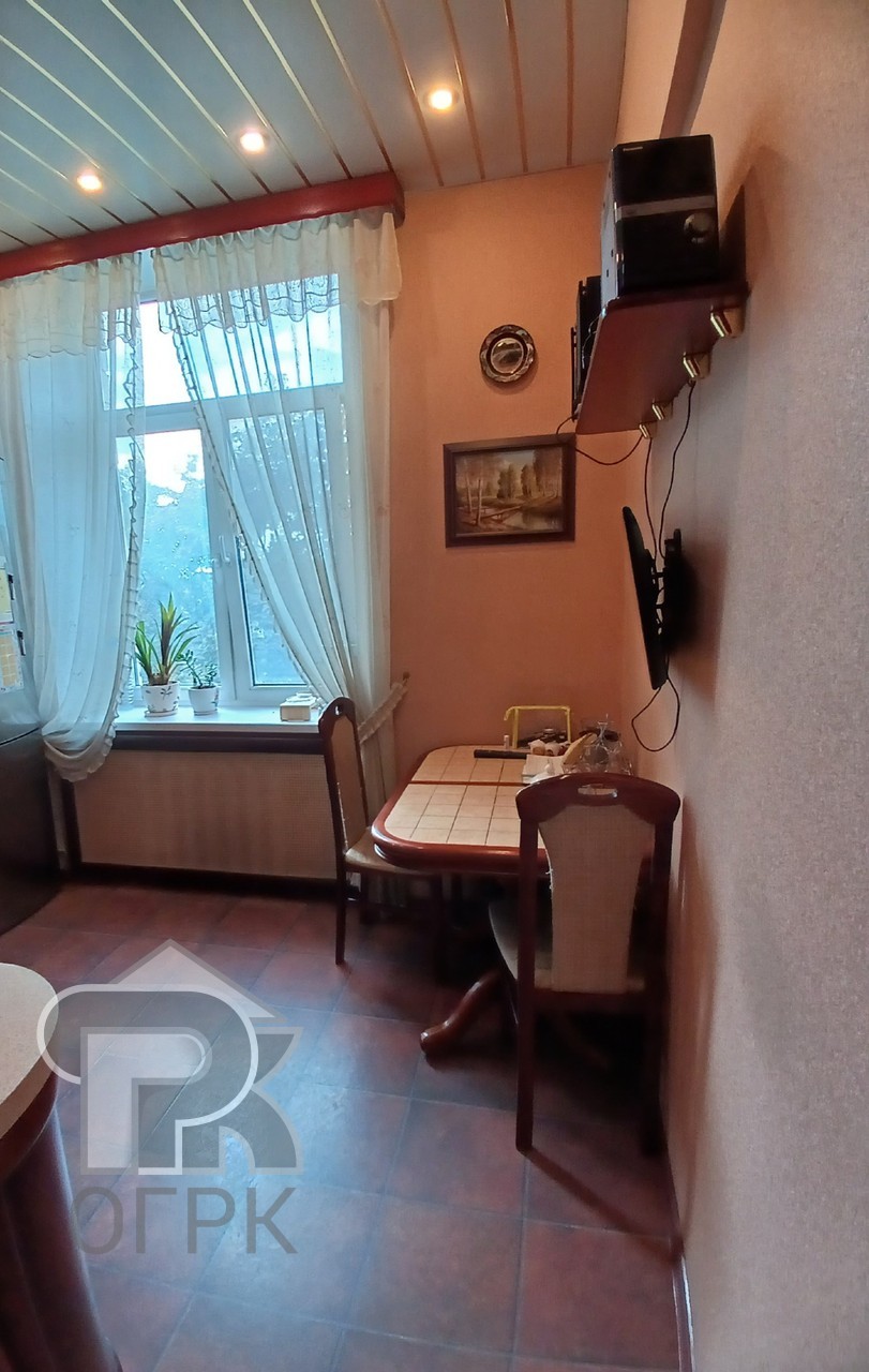 Купить 3-комнатную квартиру, №370458
