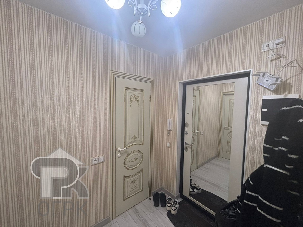 Купить 1-комнатную квартиру, №387774