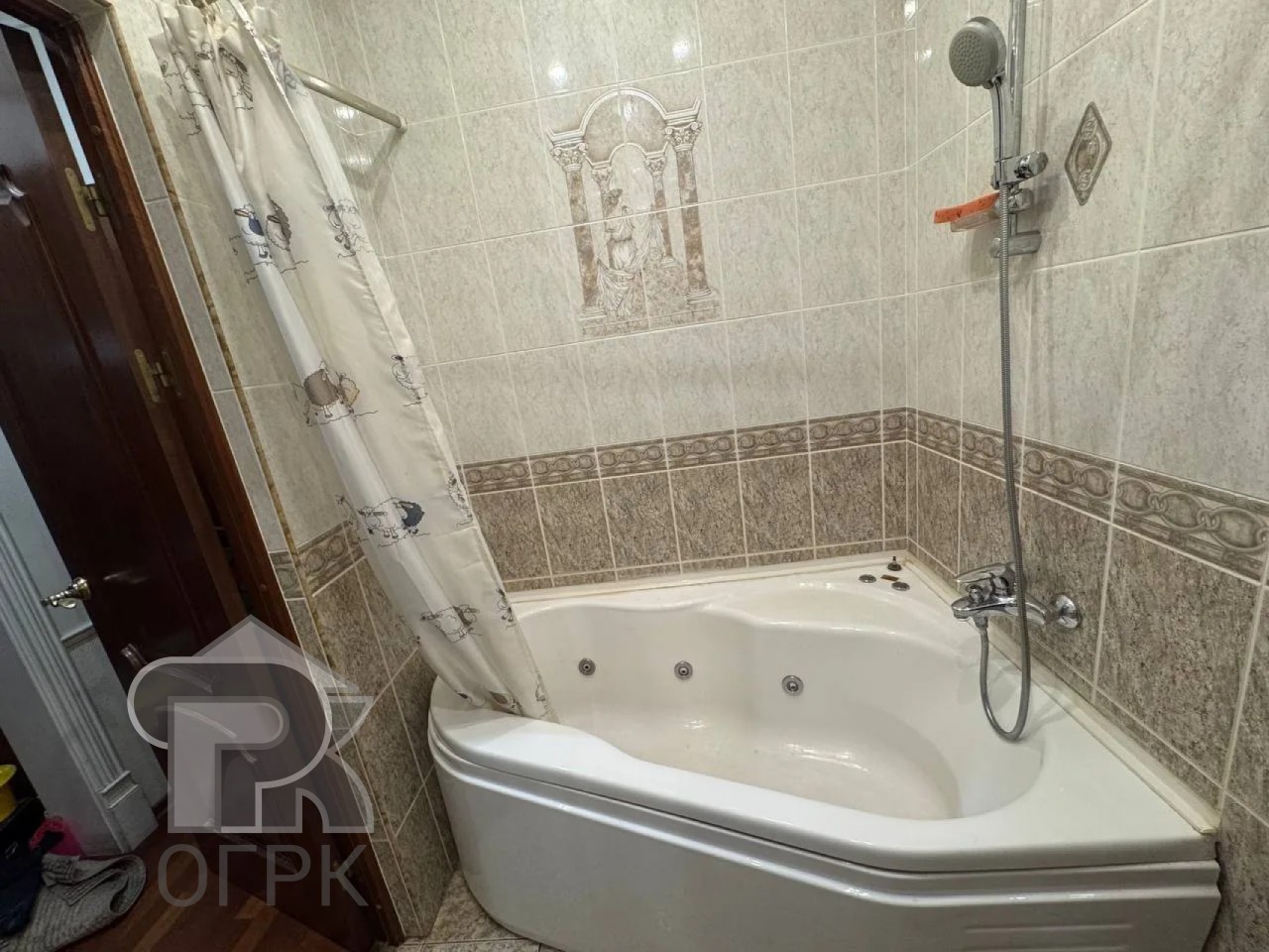 Купить 4-комнатную квартиру, №389001