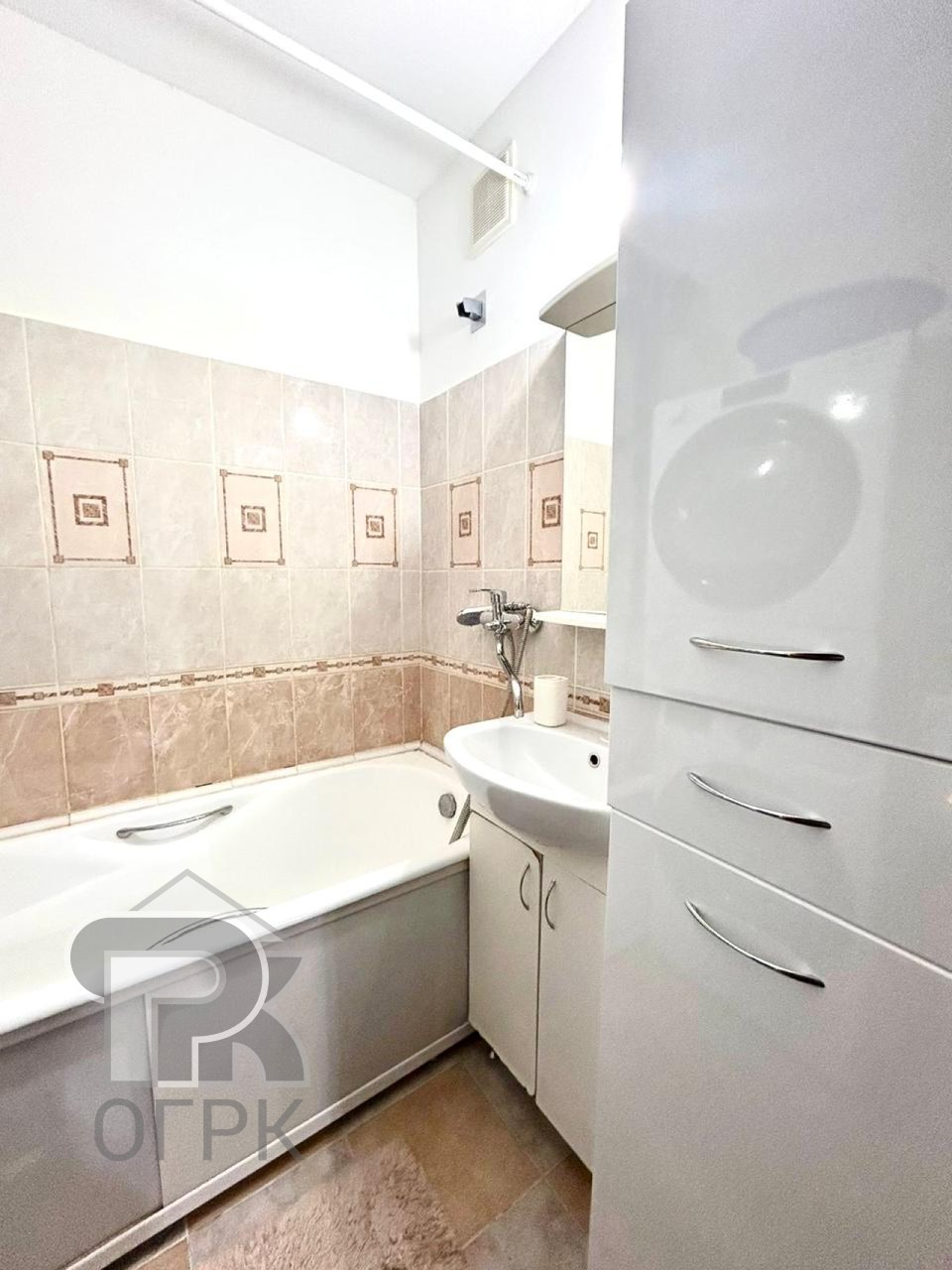 Купить 3-комнатную квартиру, №387596