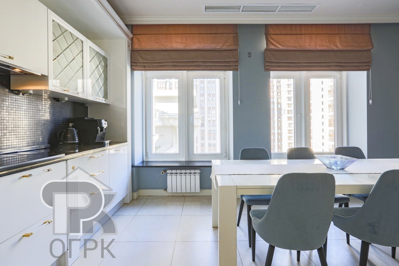 Купить 4-комнатную квартиру, №387262