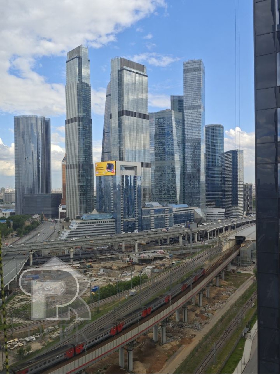 Купить 3-комнатную квартиру, №387500