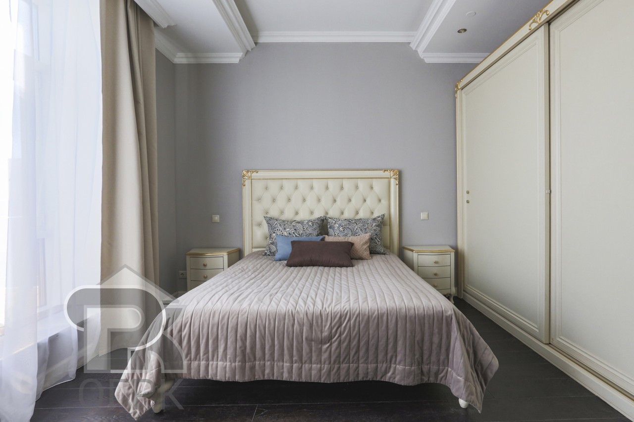 Купить 4-комнатную квартиру, №387262