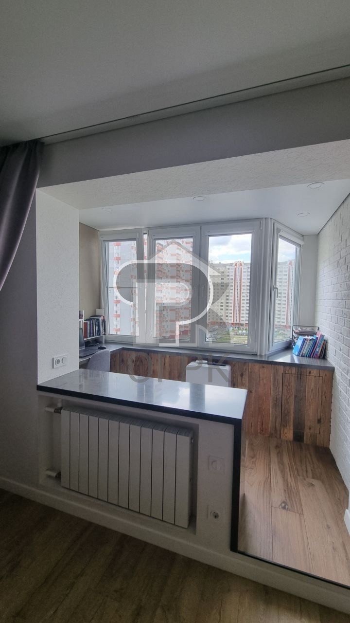 Купить 4-комнатную квартиру, №389162