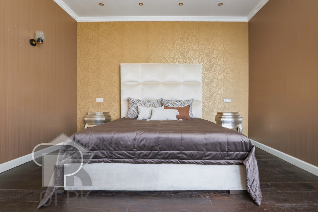 Купить 4-комнатную квартиру, №387262