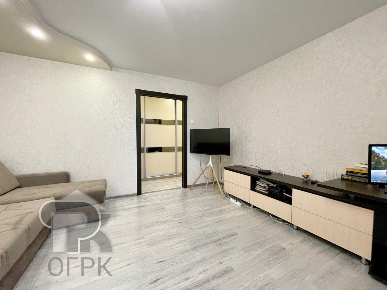 Купить 1-комнатную квартиру, №387451