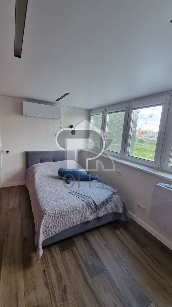 Купить 4-комнатную квартиру, №389162