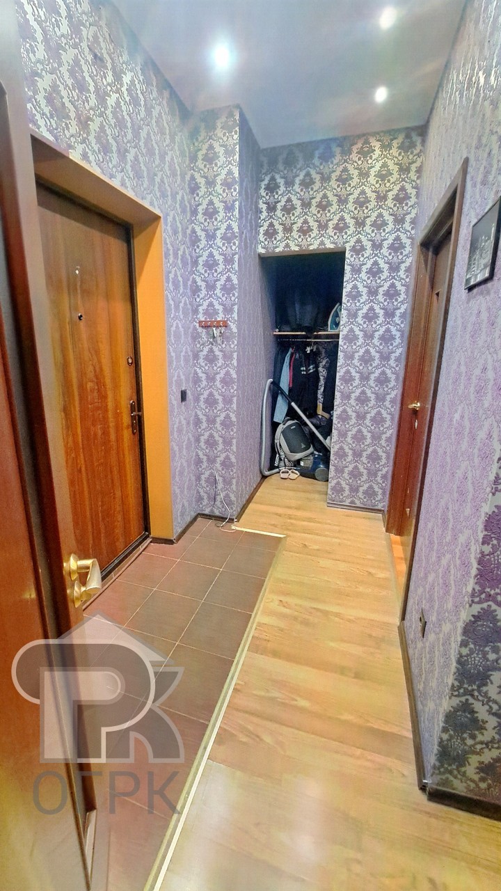 Купить 1-комнатную квартиру, №386407