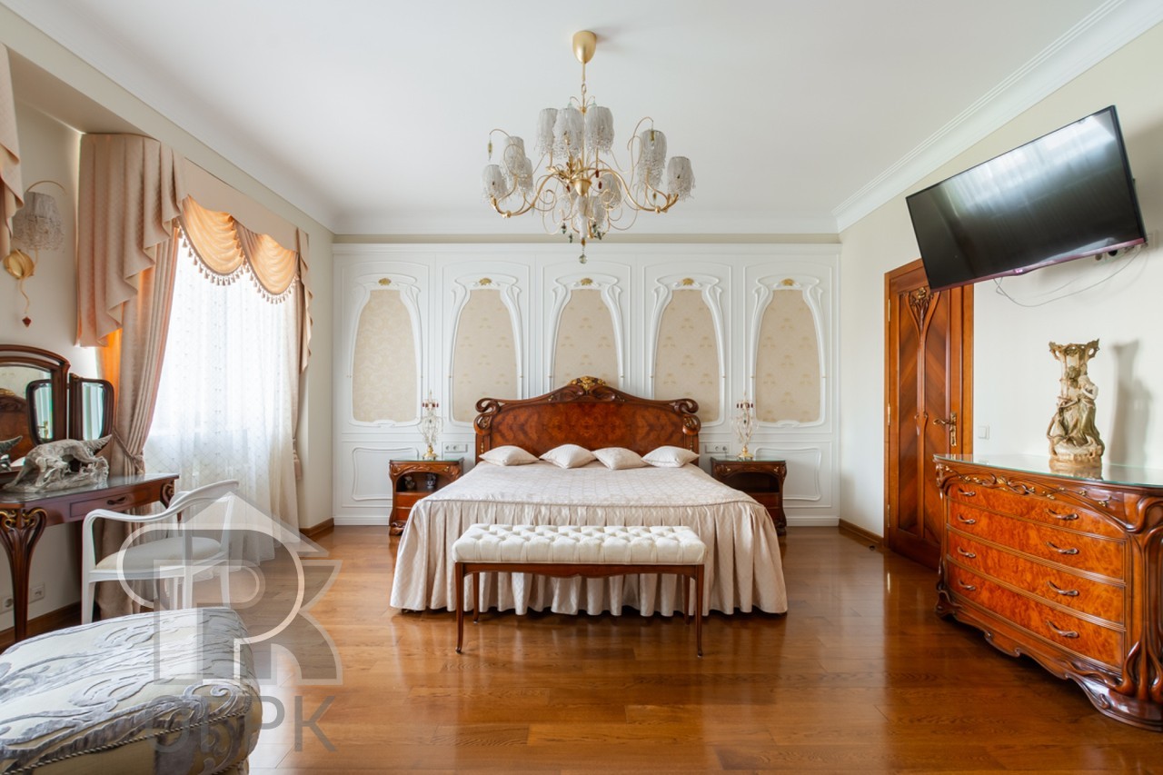 Купить 3-комнатную квартиру, №387275