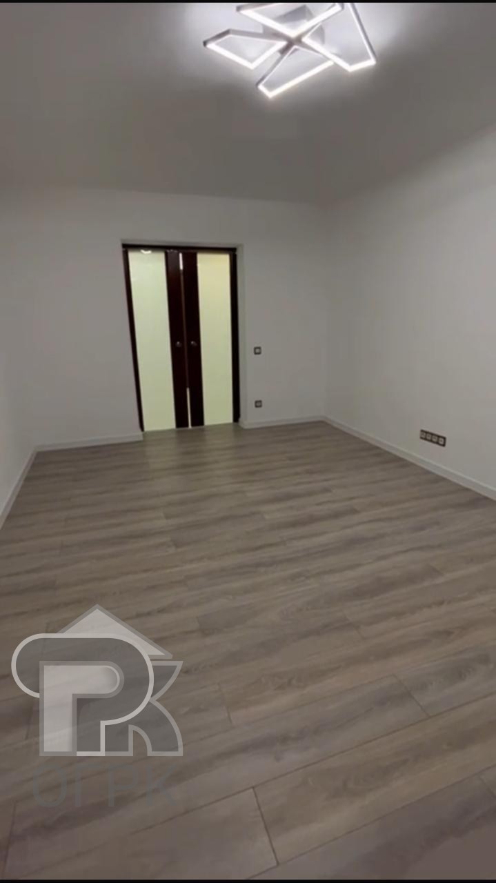 Купить 2-комнатную квартиру, №388336