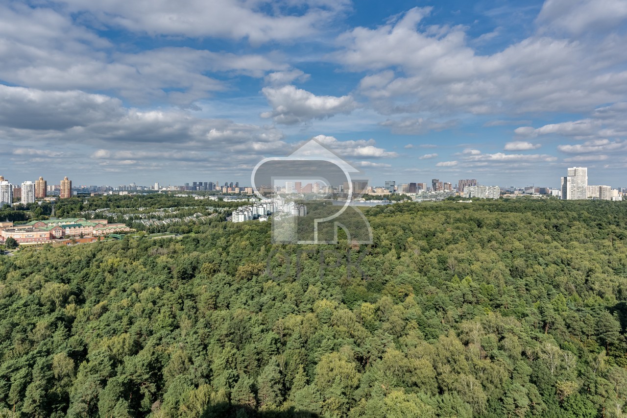 Купить 4-комнатную квартиру, №386496