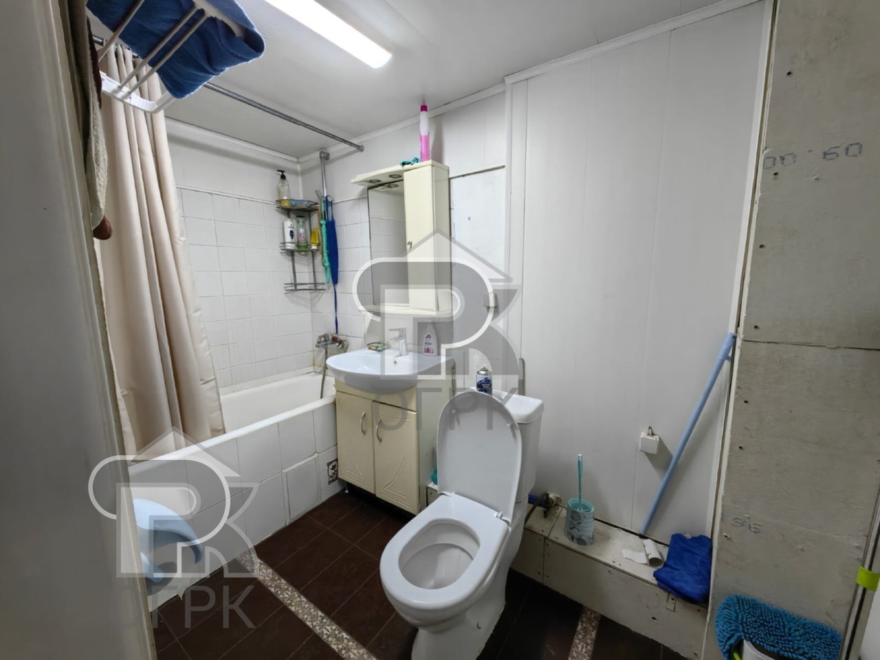 Купить четыре комнаты в 5-ккв, №386306