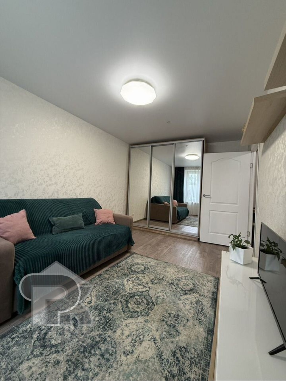 Купить 1-комнатную квартиру, №387524