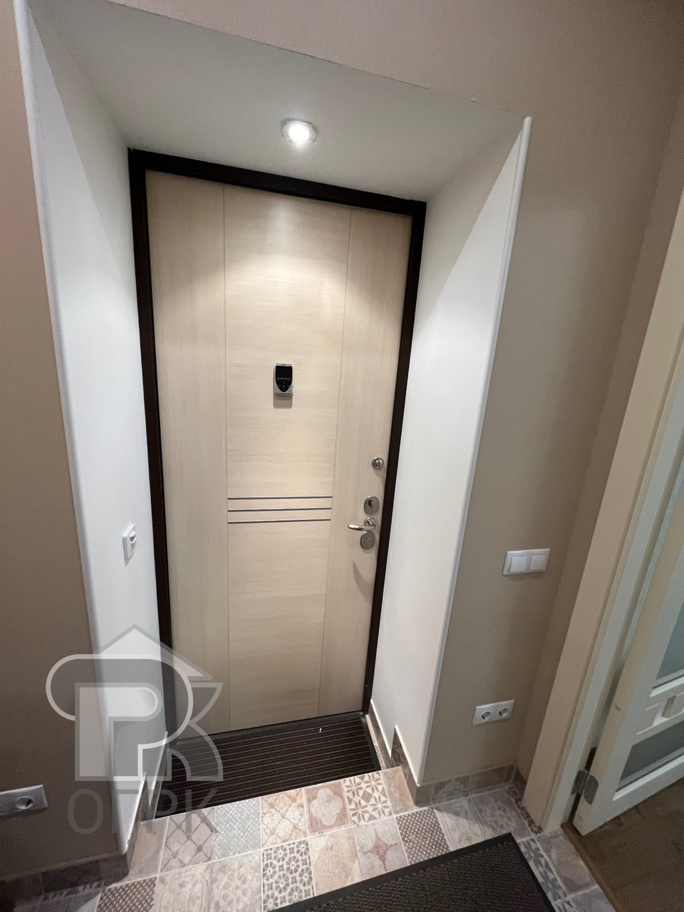 Купить 4-комнатную квартиру, №387402