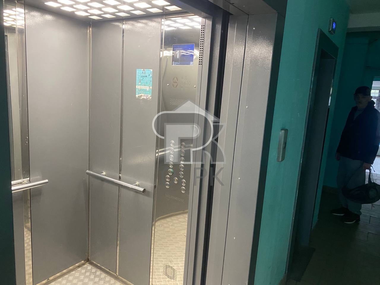 Купить 4-комнатную квартиру, №389267