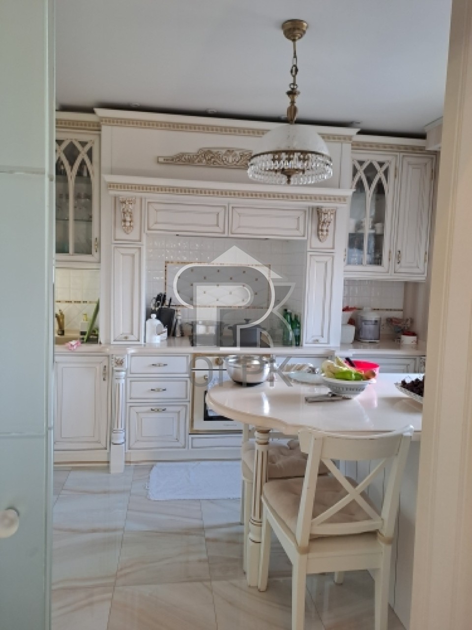 Купить 4-комнатную квартиру, №390492