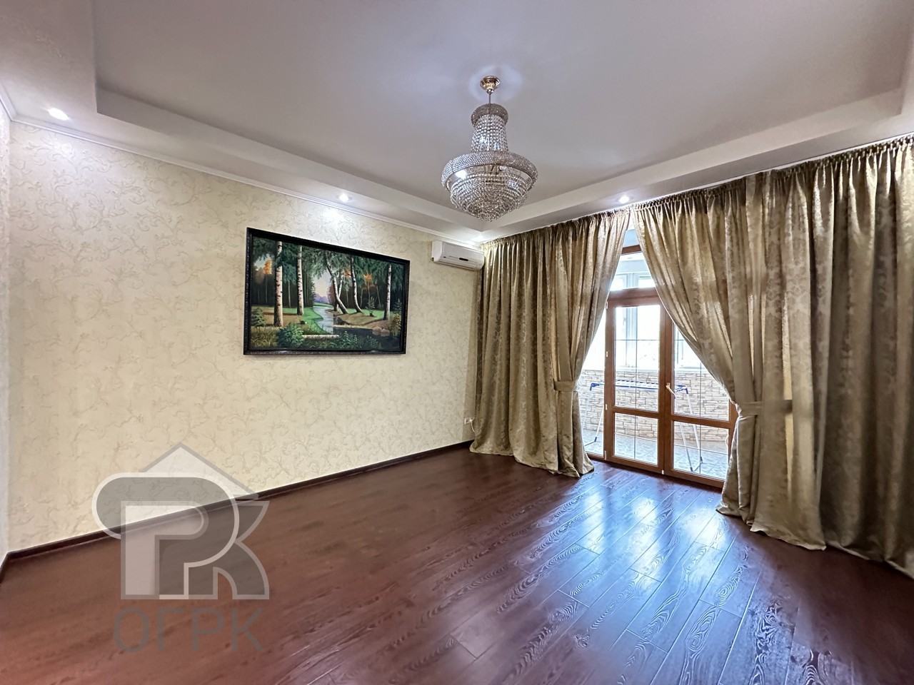 Купить 4-комнатную квартиру, №390833