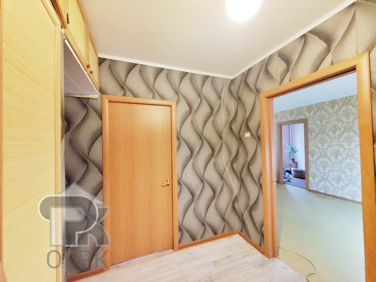 Купить 4-комнатную квартиру, №387494