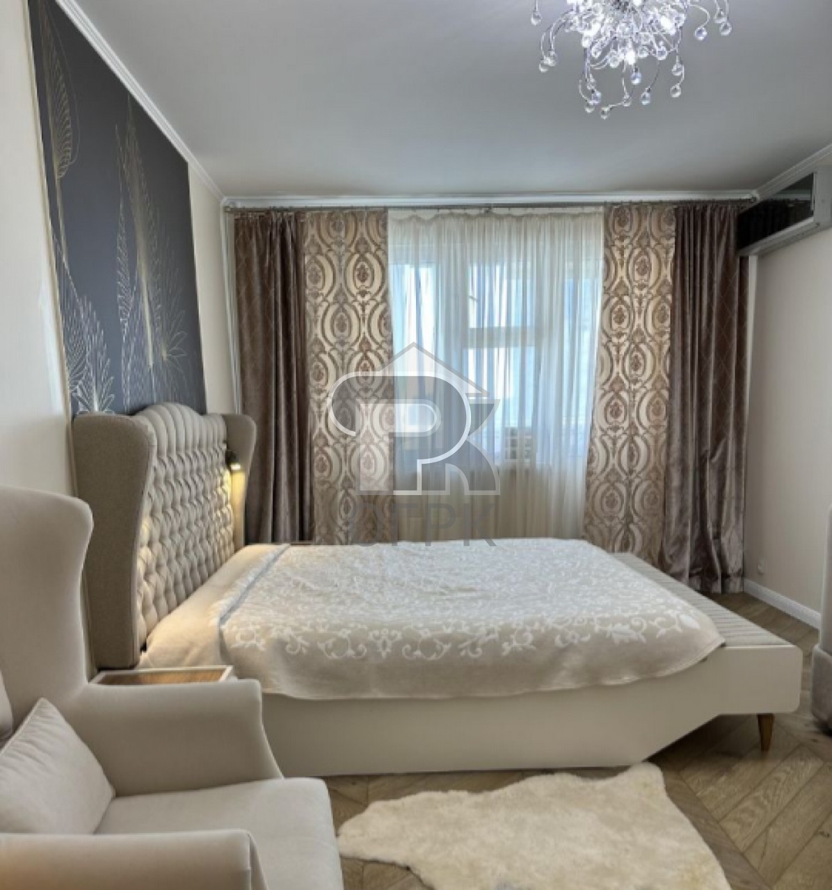 Купить 4-комнатную квартиру, №388760