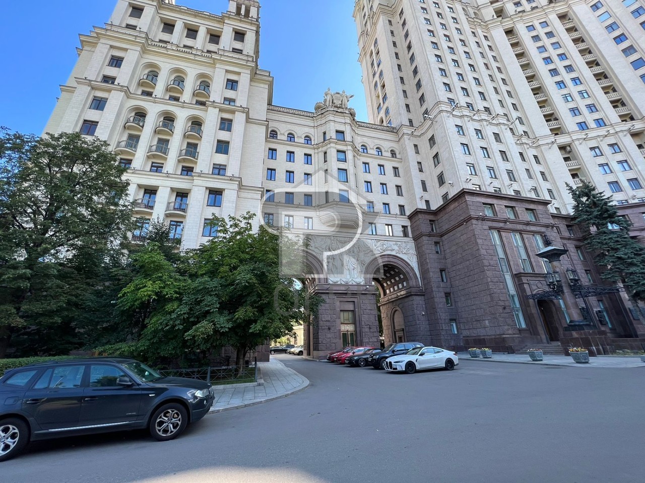 Купить 4-комнатную квартиру, №386663