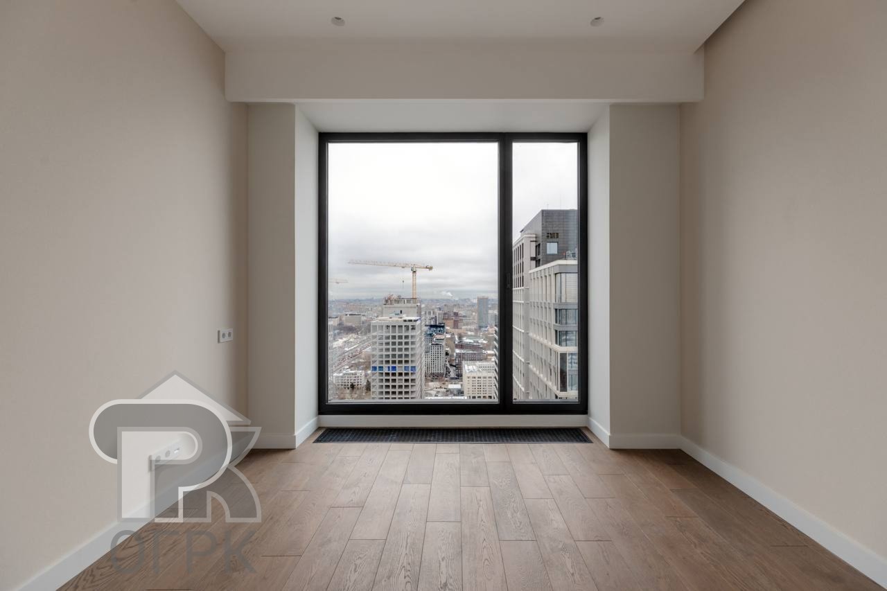 Купить 4-комнатную квартиру, №388121