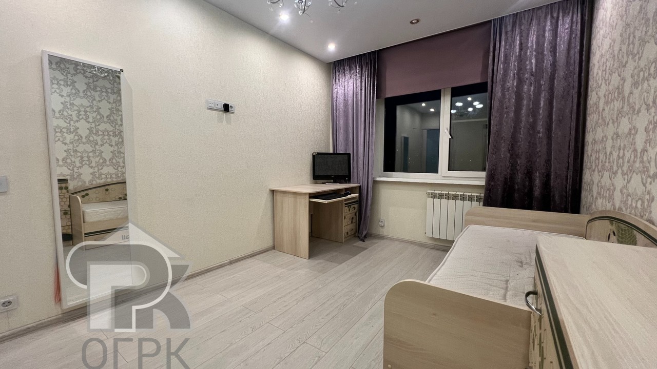Купить 4-комнатную квартиру, №390119