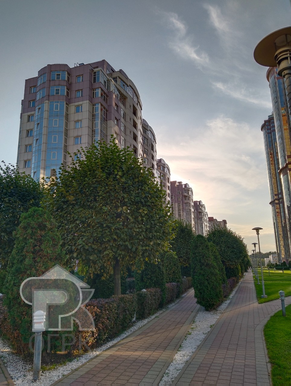 Купить 5-комнатную квартиру, №370400