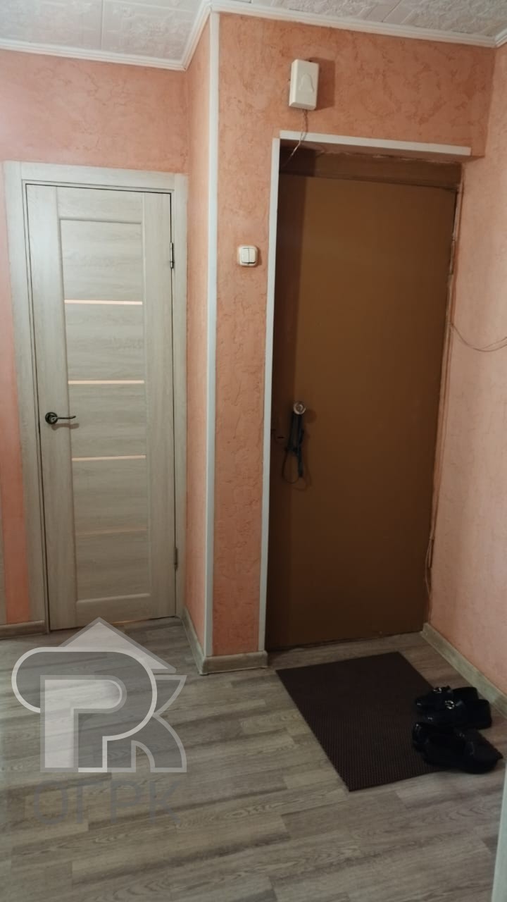 Купить 4-комнатную квартиру, №386745