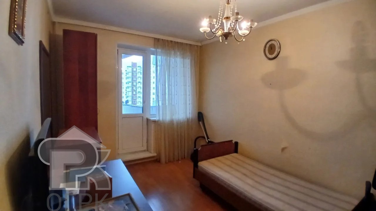 Купить 3-комнатную квартиру, №390057