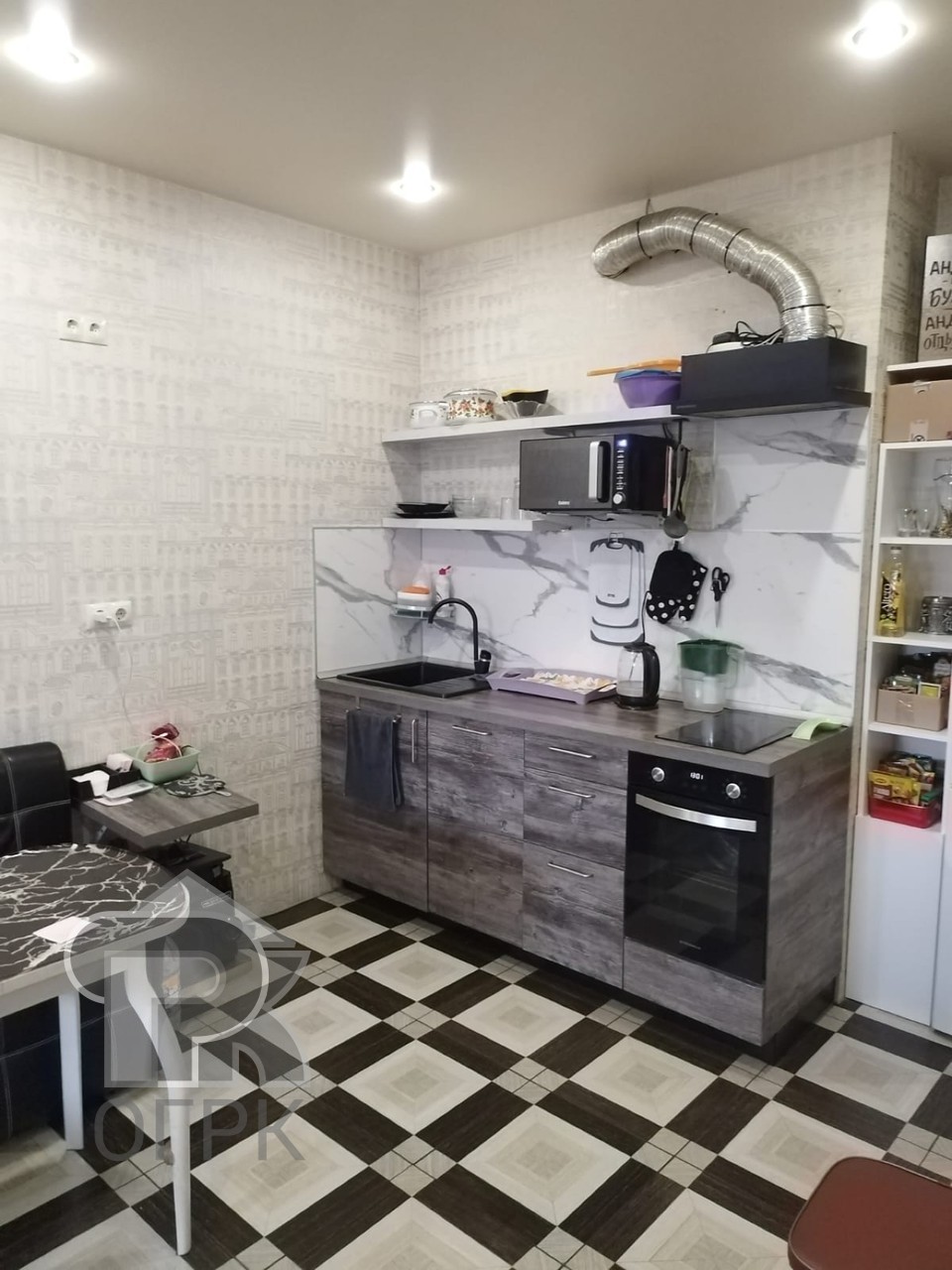 Купить 7-комнатную квартиру, №385971