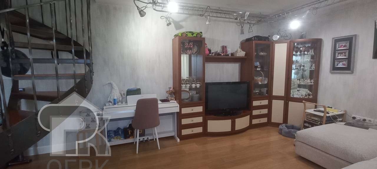 Купить 4-комнатную квартиру, №392345