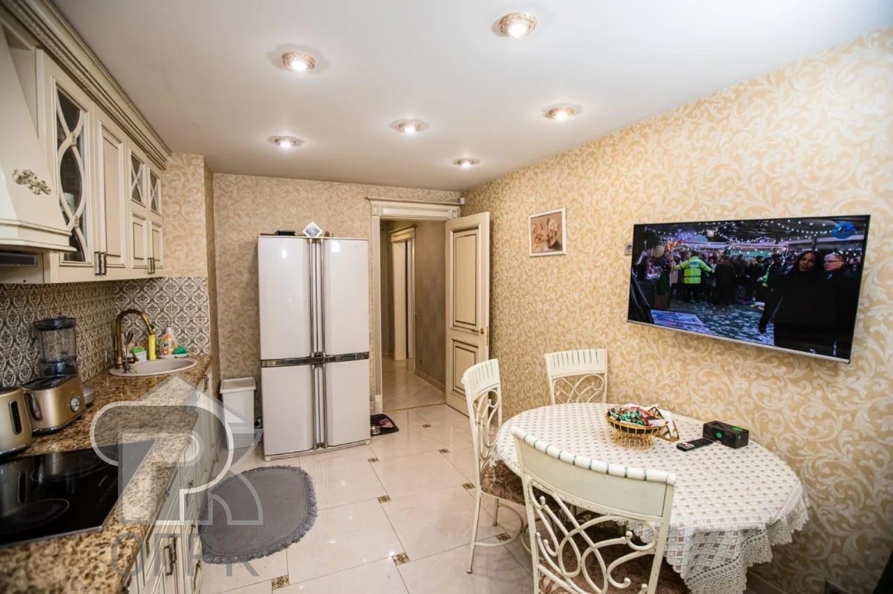 Купить 3-комнатную квартиру, №389253