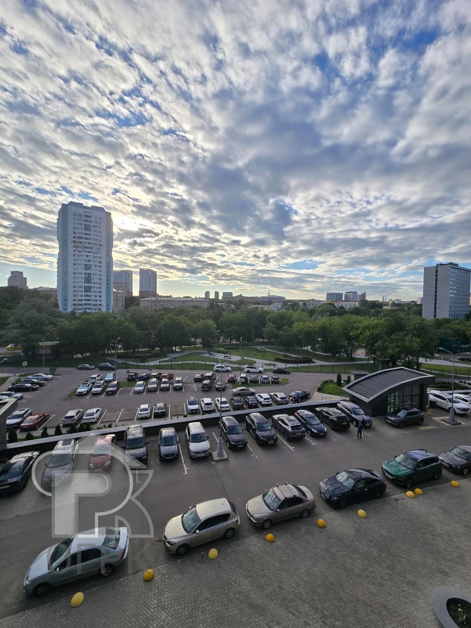 Купить 3-комнатную квартиру, №385597