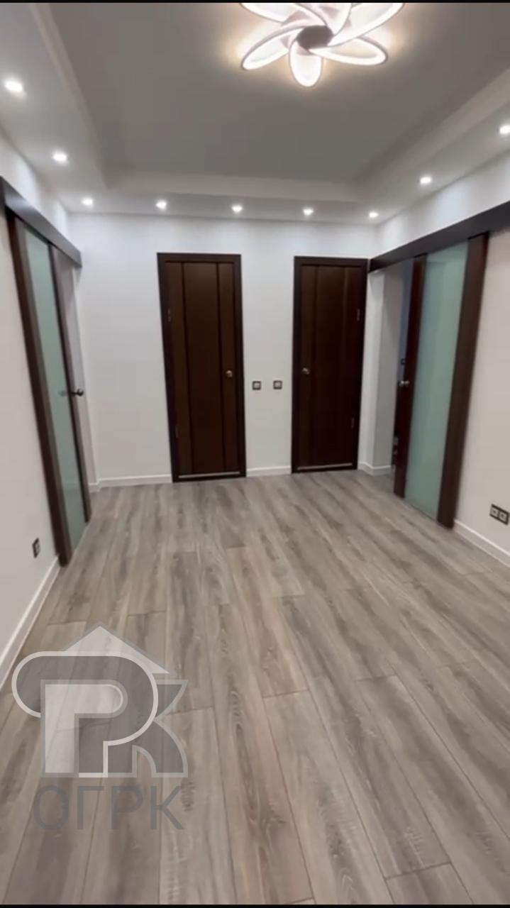 Купить 3-комнатную квартиру, №387478